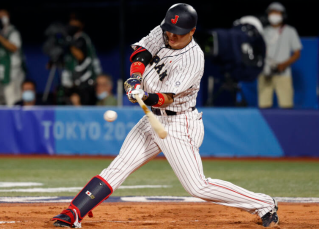 WHY DO PEOPLE HATE THE MUNETAKA MURAKAMI FIT FOR THE YANKEES?